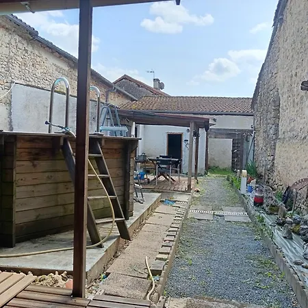 De La Vieille Becane فندق مبيت وإفطار La Gonterie-Boulouneix